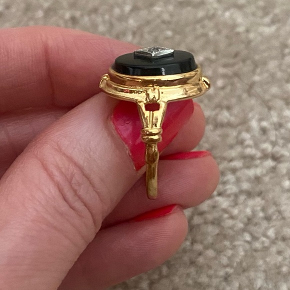 Vintage 14k Onyx & Diamond Ring - Picture 5 of 10